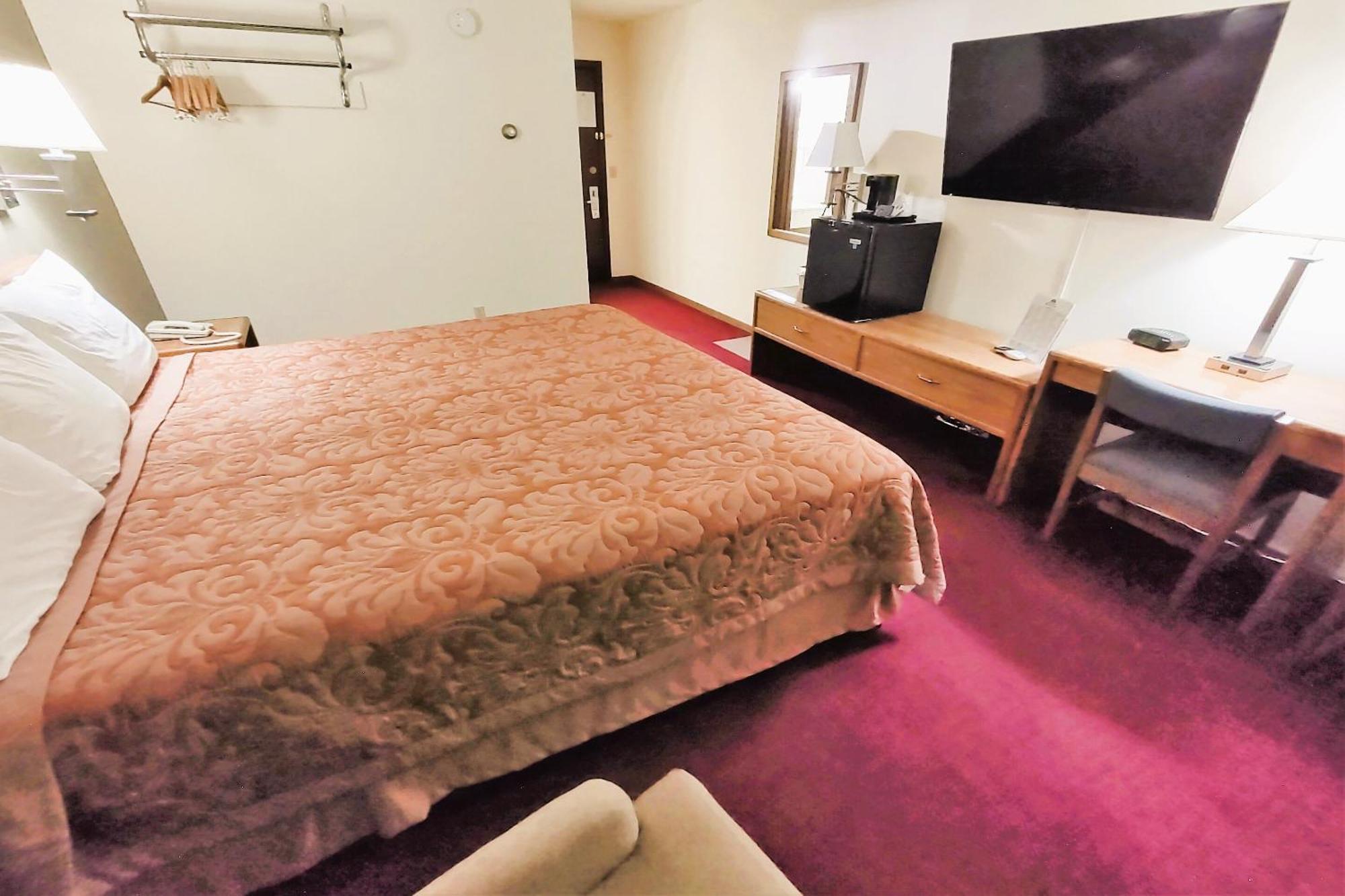 Love Hotels Staples By Oyo At Hwy 10 Mn Motley 외부 사진
