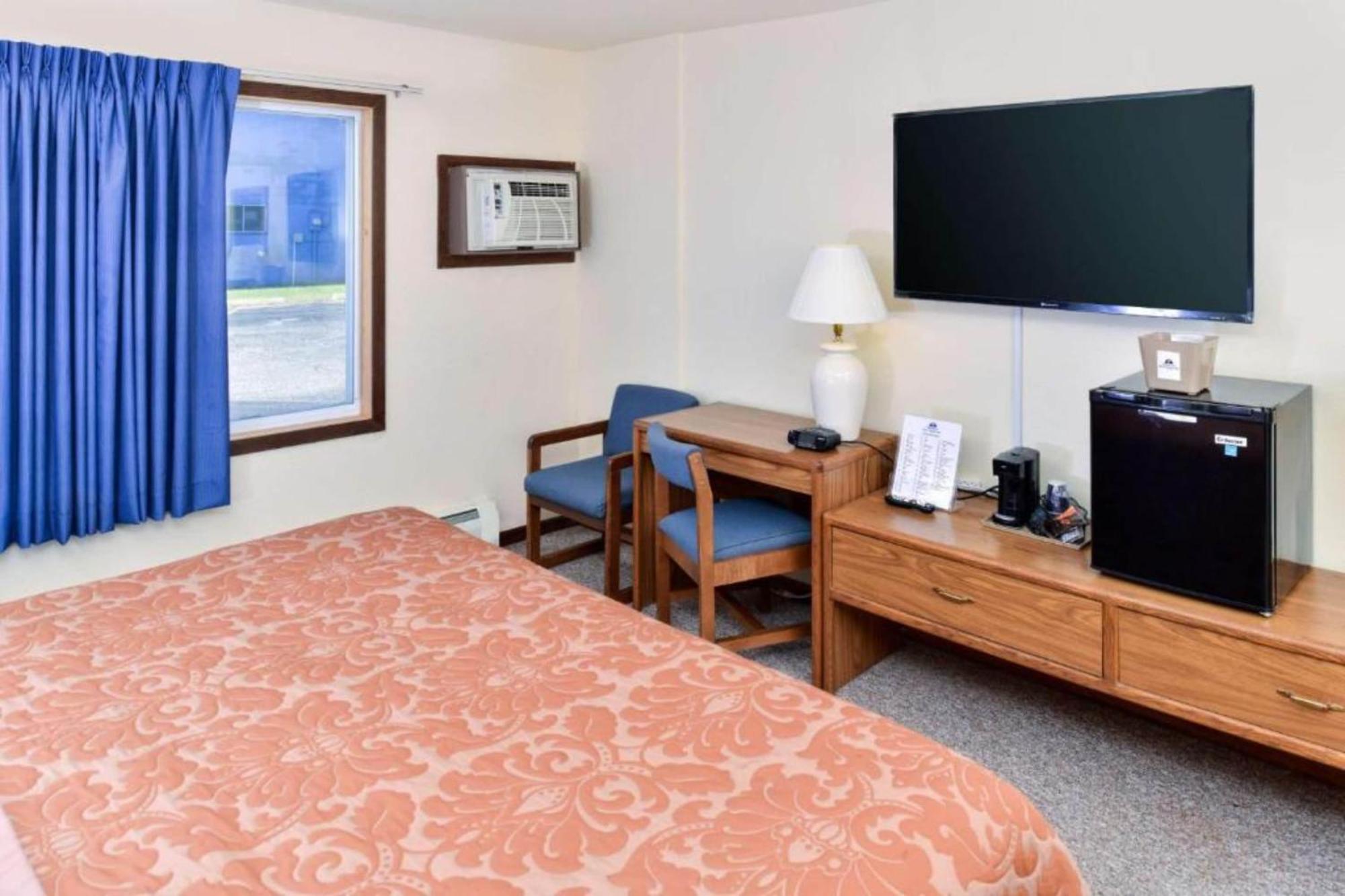 Love Hotels Staples By Oyo At Hwy 10 Mn Motley 외부 사진