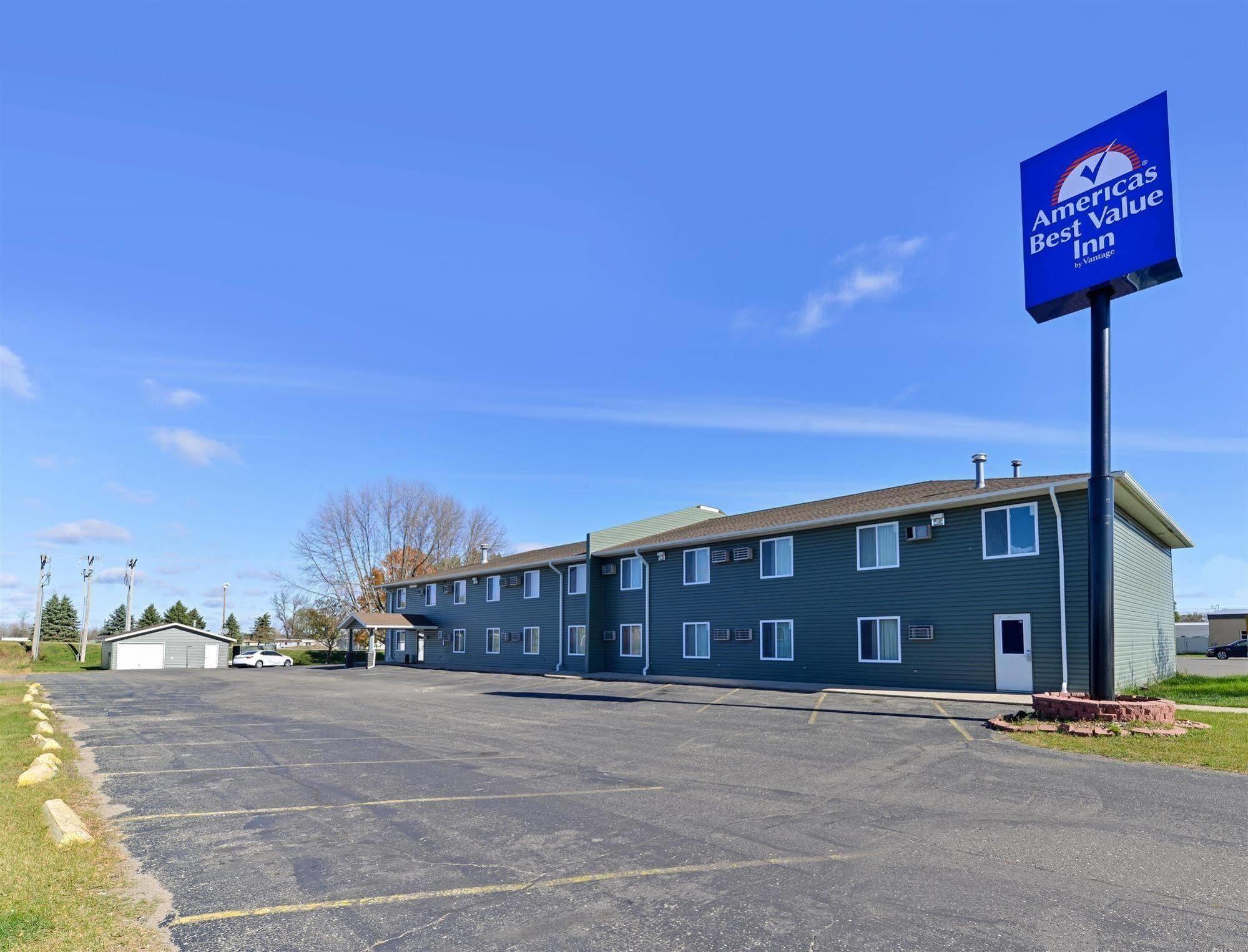 Love Hotels Staples By Oyo At Hwy 10 Mn Motley 외부 사진